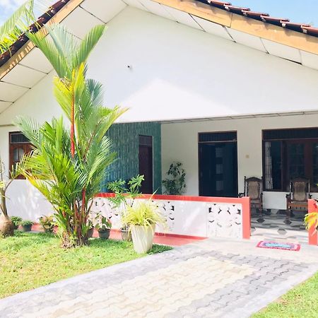Family Villa มิริสซา ภายนอก รูปภาพ